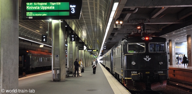 ストックホルム中央駅で発車を待つ Regional
