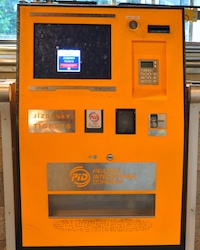 プラハ交通局の券売機